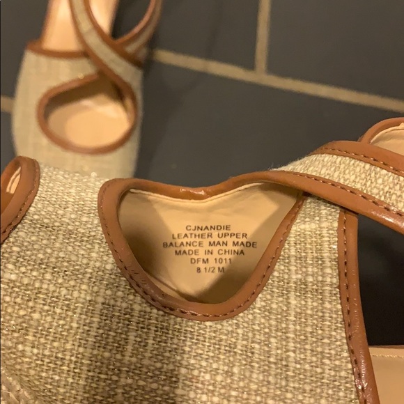 Circa Joan & David Luxe wedges - Picture 6 of 6